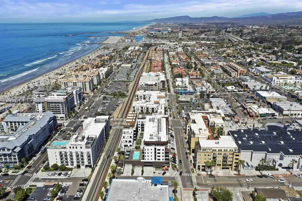 301 Mission Ave 601, Oceanside, California 92054 home-pic-62