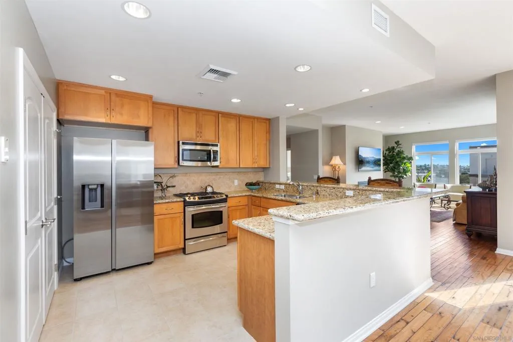 301 Mission Ave 601, Oceanside, California 92054 home-pic-21