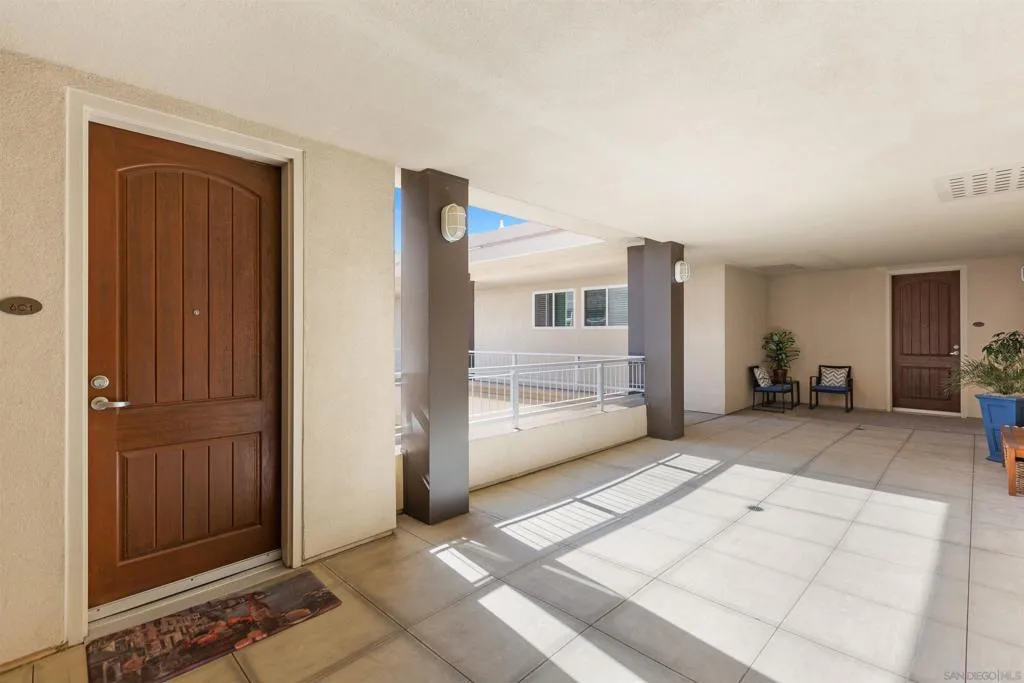 301 Mission Ave 601, Oceanside, California 92054 home-pic-10