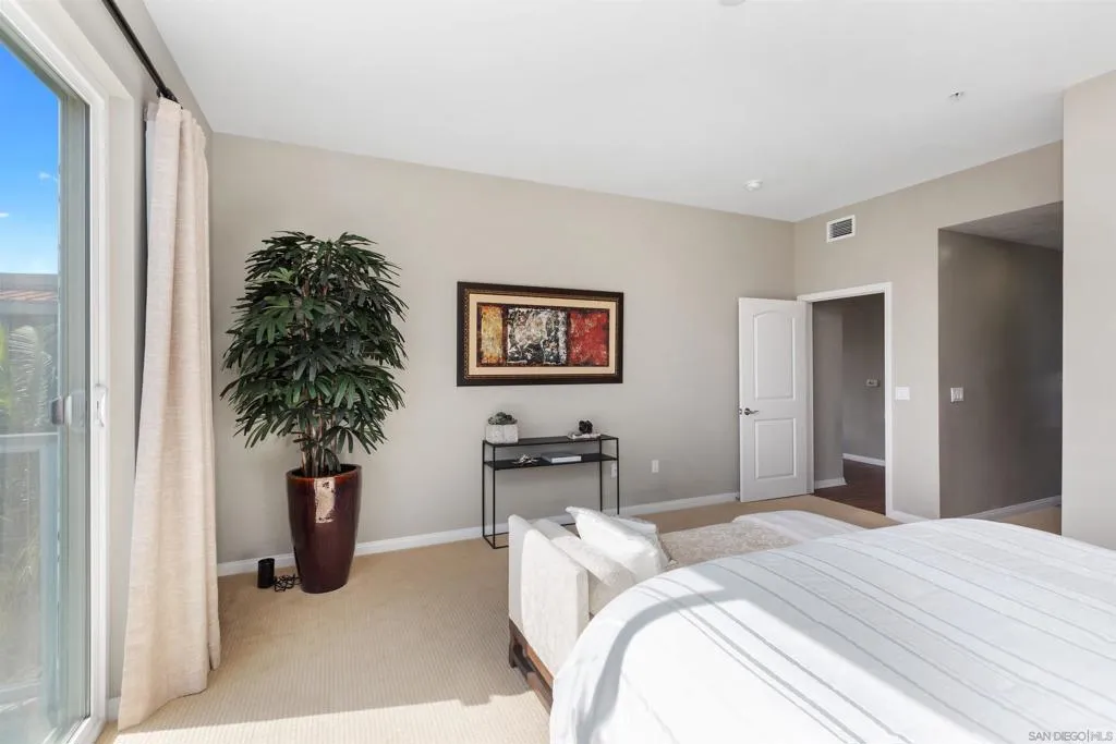 301 Mission Ave 601, Oceanside, California 92054 home-pic-34