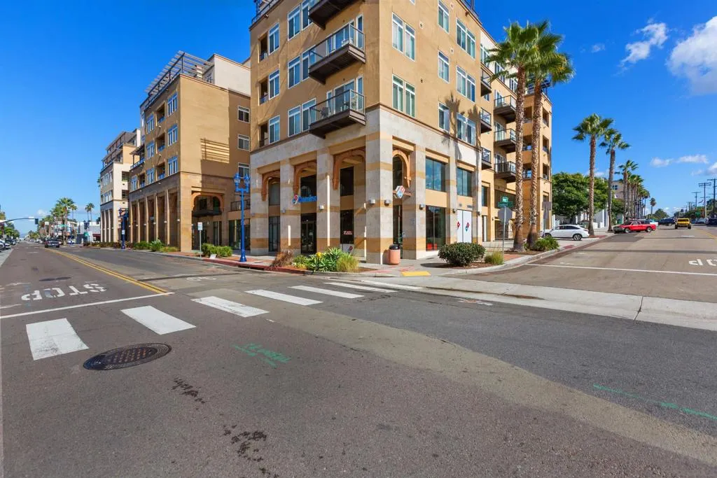 301 Mission Ave 601, Oceanside, California 92054 home-pic-46