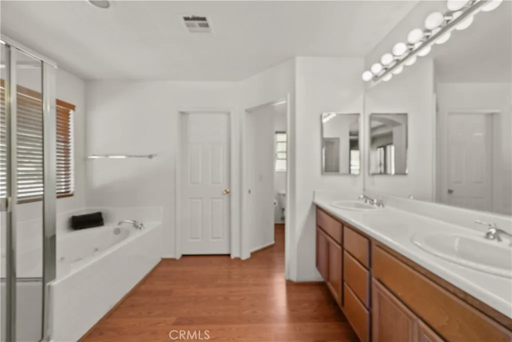 29458 Shannon Court, Canyon Country, California 91387 home-pic-13