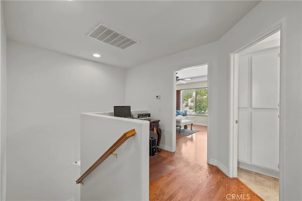 29458 Shannon Court, Canyon Country, California 91387 home-pic-9