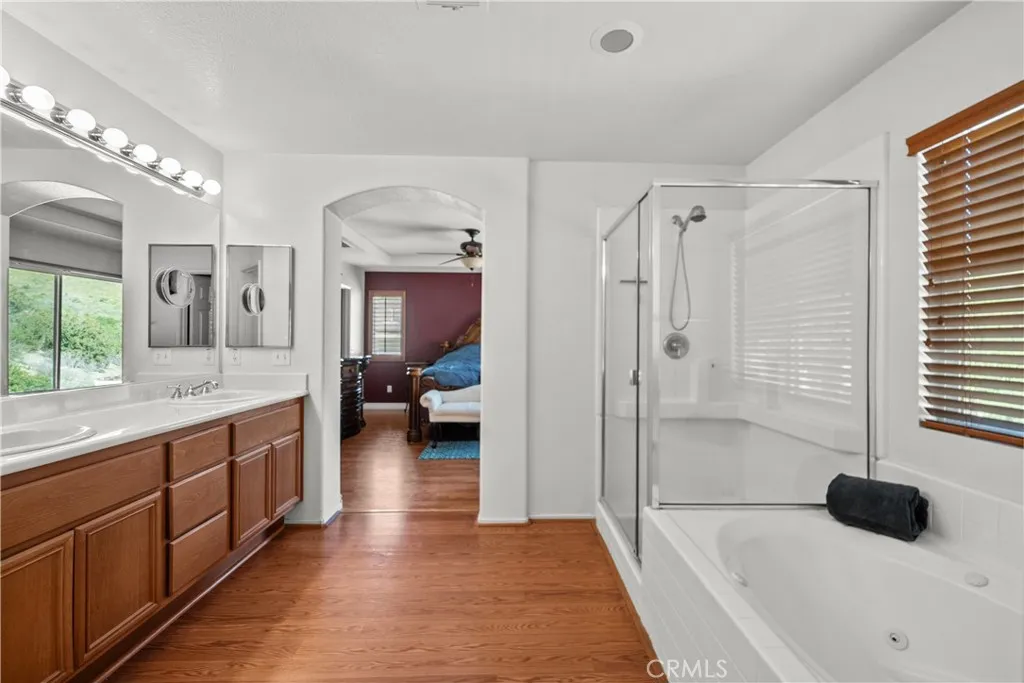 29458 Shannon Court, Canyon Country, California 91387 home-pic-16