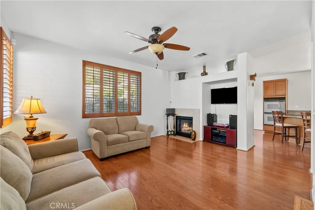 29458 Shannon Court, Canyon Country, California 91387 home-pic-3