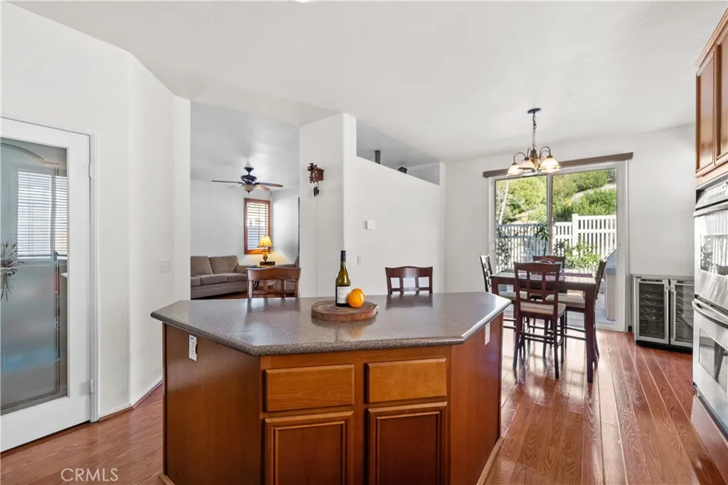 29458 Shannon Court, Canyon Country, California 91387 home-pic-4
