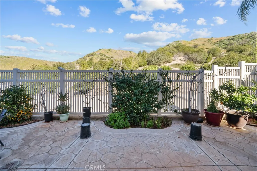 29458 Shannon Court, Canyon Country, California 91387 home-pic-29