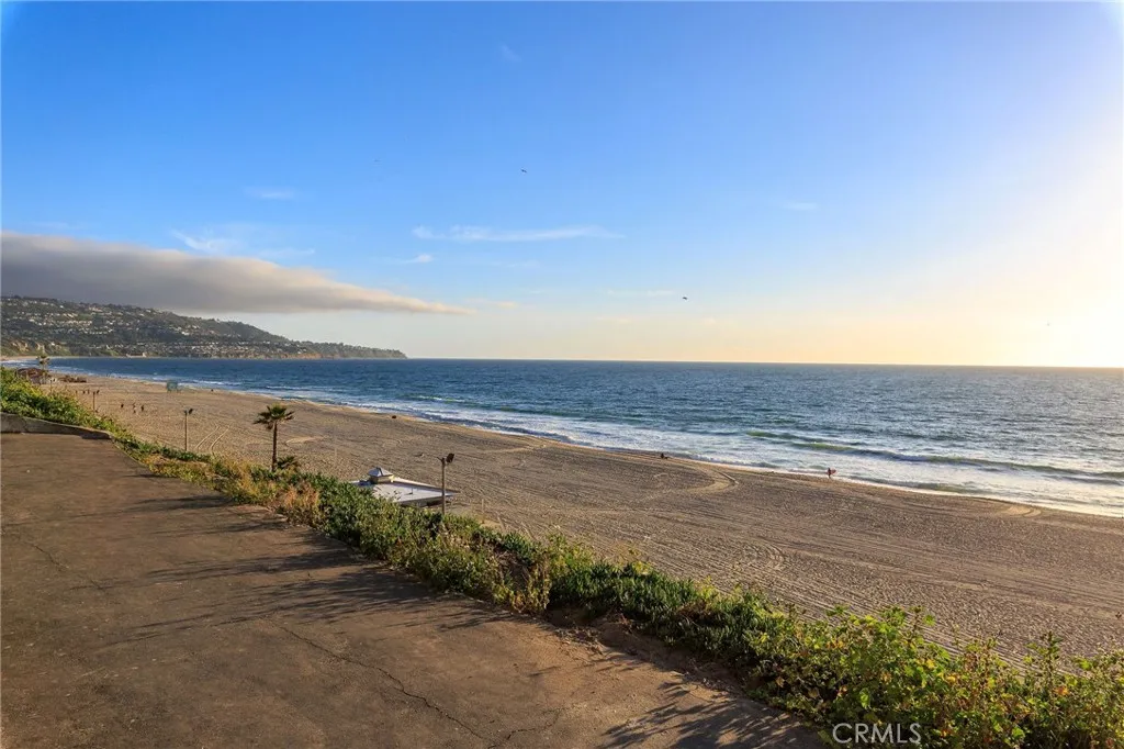 231 N Broadway 3, Redondo Beach, California 90277 home-pic-56