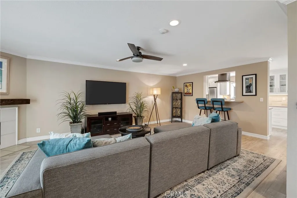 231 N Broadway 3, Redondo Beach, California 90277 home-pic-7