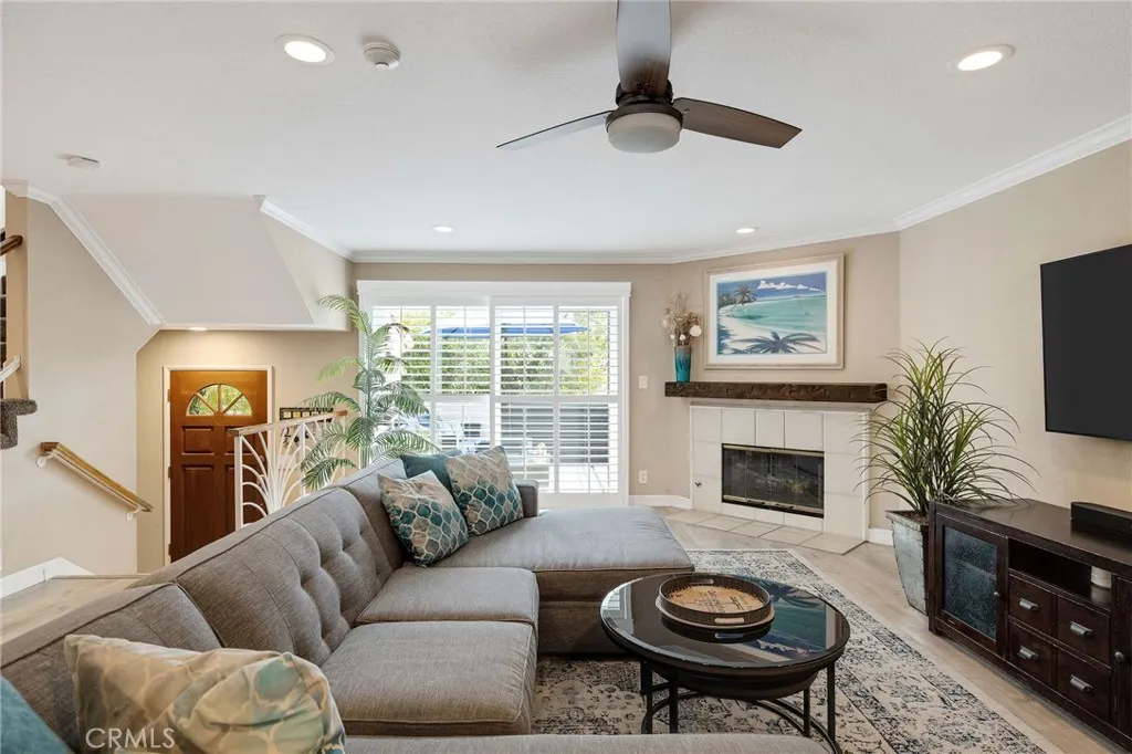 231 N Broadway 3, Redondo Beach, California 90277 home-pic-14