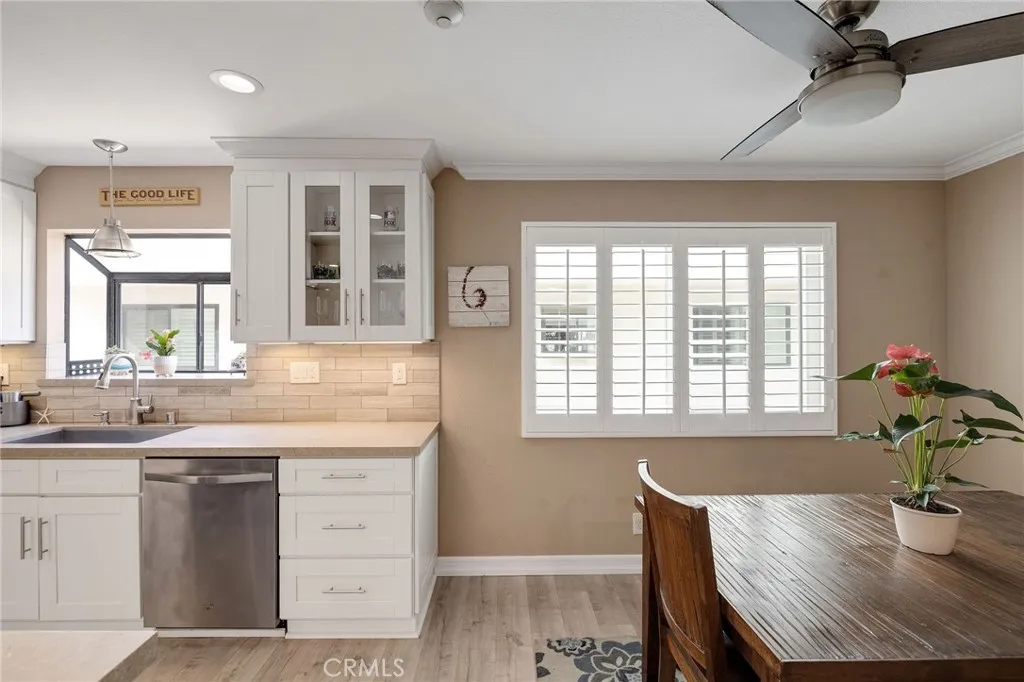 231 N Broadway 3, Redondo Beach, California 90277 home-pic-23