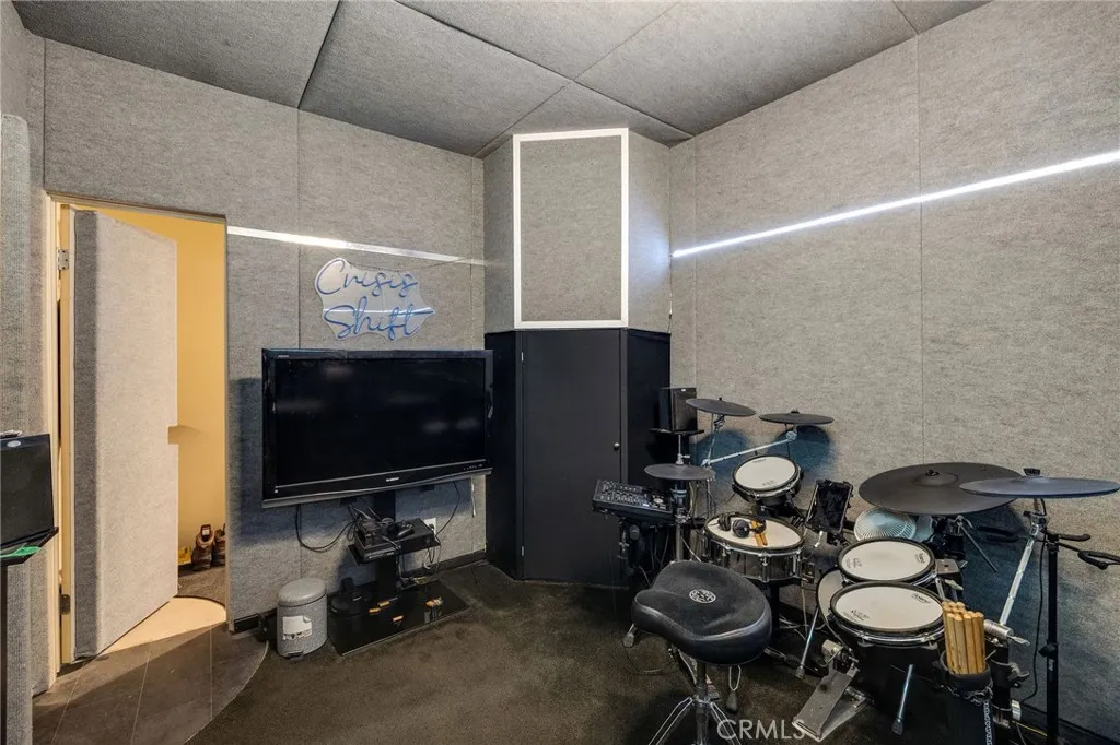 231 N Broadway 3, Redondo Beach, California 90277 home-pic-46
