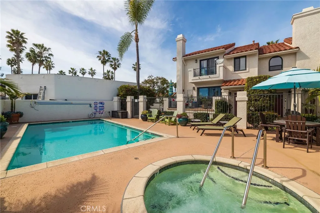 231 N Broadway 3, Redondo Beach, California 90277 home-pic-2