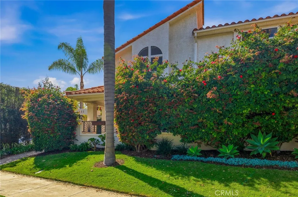 231 N Broadway 3, Redondo Beach, California 90277 home-pic-57