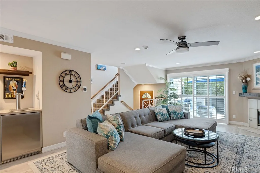 231 N Broadway 3, Redondo Beach, California 90277 home-pic-8