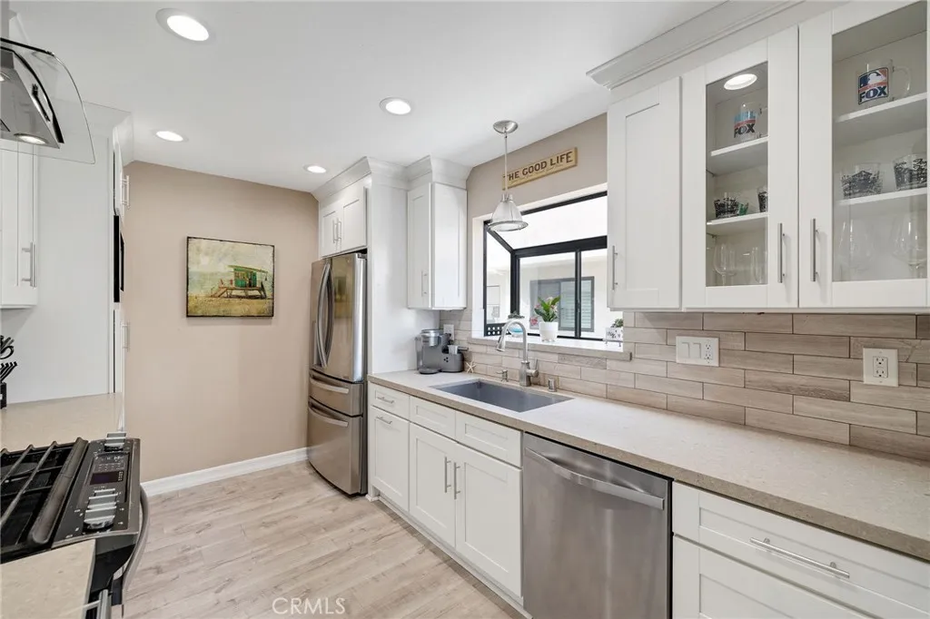 231 N Broadway 3, Redondo Beach, California 90277 home-pic-26