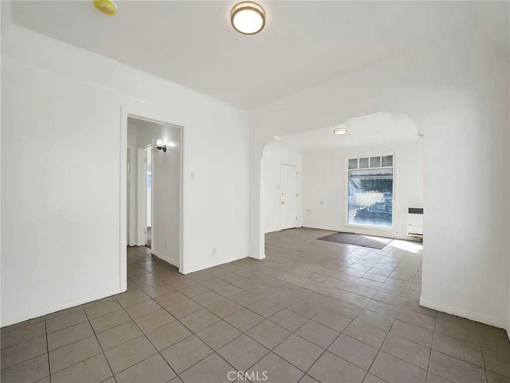 1207 E 76th, Los Angeles, California 90001 home-pic-7