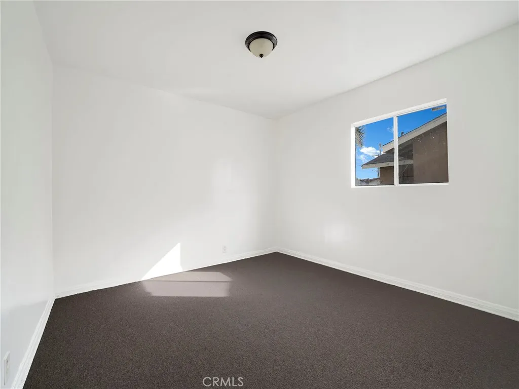 1207 E 76th, Los Angeles, California 90001 home-pic-10