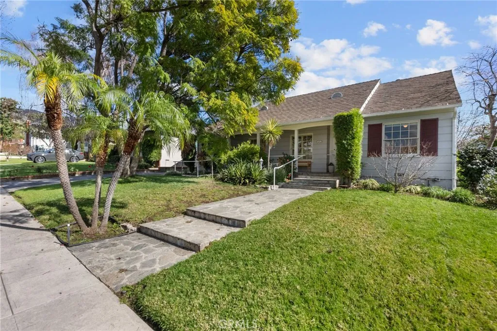 430 Tufts, Burbank, California 91504 home-pic-1
