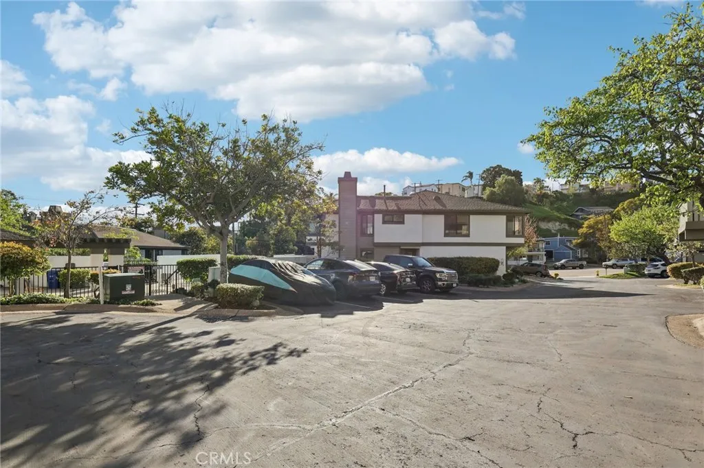 3443 Reynard A, San Diego, California 92103 home-pic-38