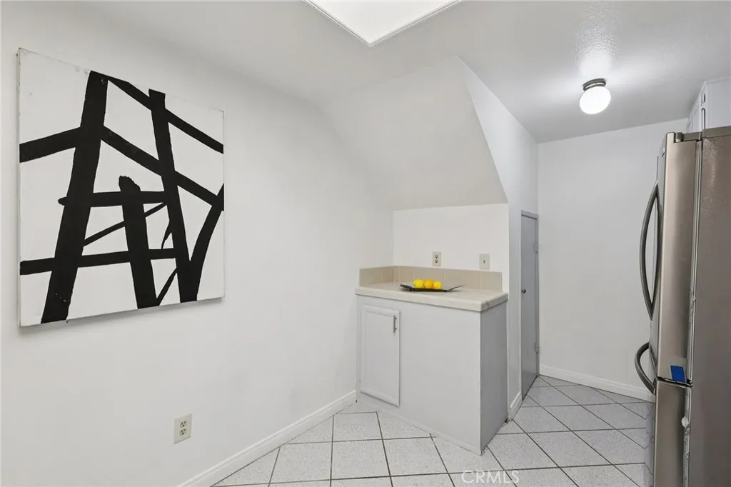 3443 Reynard A, San Diego, California 92103 home-pic-16