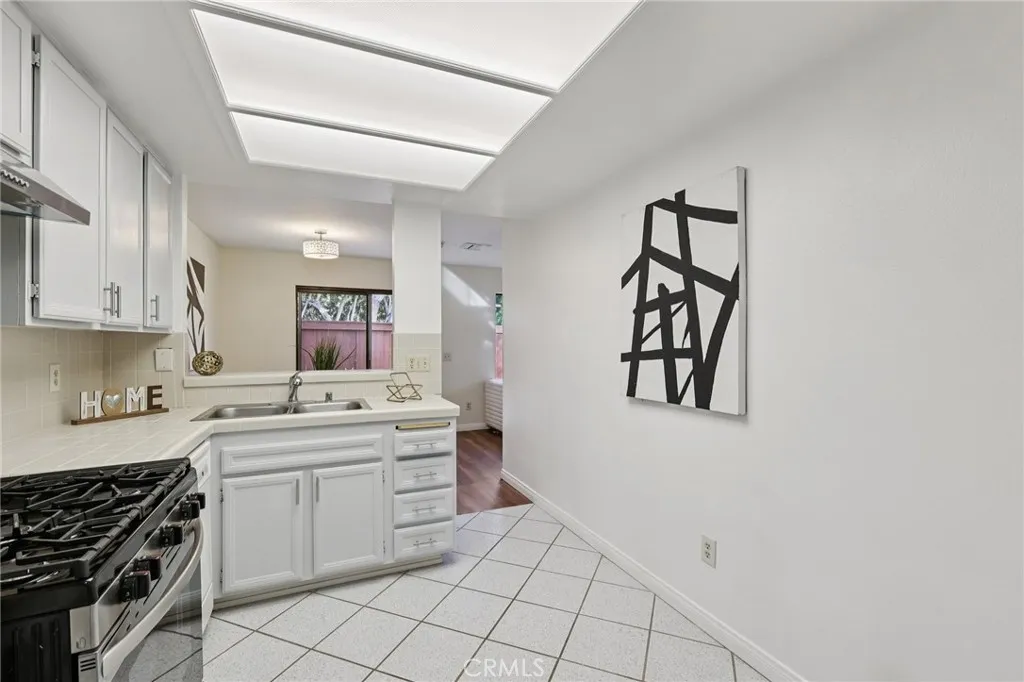 3443 Reynard A, San Diego, California 92103 home-pic-15