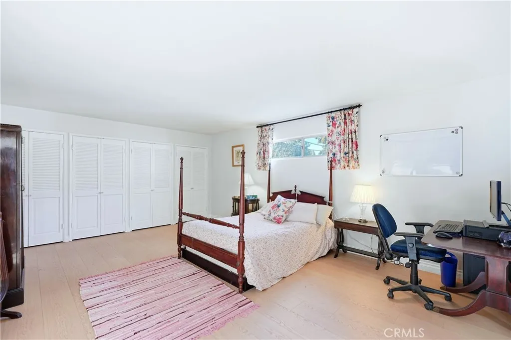5203 E Abbeyfield Street, Long Beach, California 90815 home-pic-13