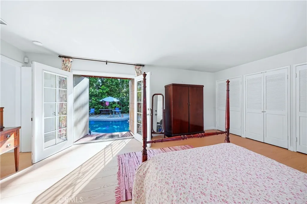 5203 E Abbeyfield Street, Long Beach, California 90815 home-pic-14