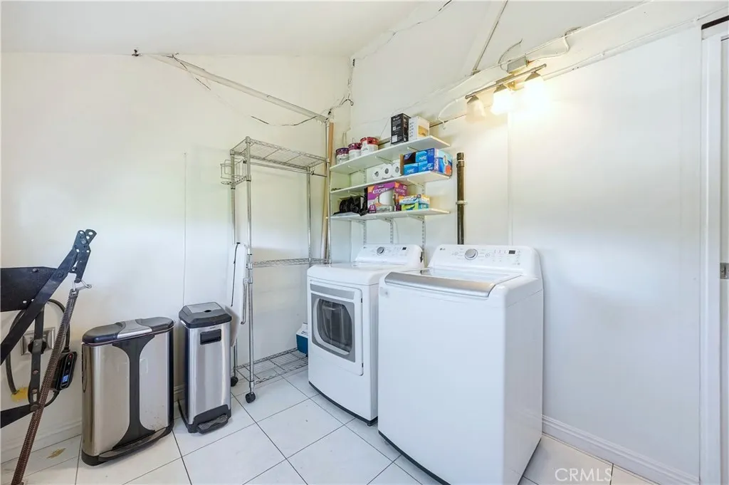 5203 E Abbeyfield Street, Long Beach, California 90815 home-pic-21