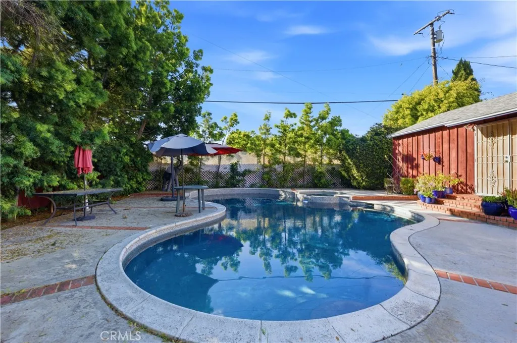 5203 E Abbeyfield Street, Long Beach, California 90815 home-pic-23