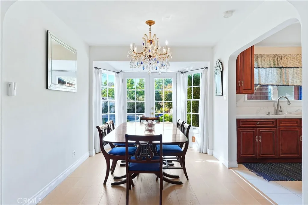 5203 E Abbeyfield Street, Long Beach, California 90815 home-pic-3