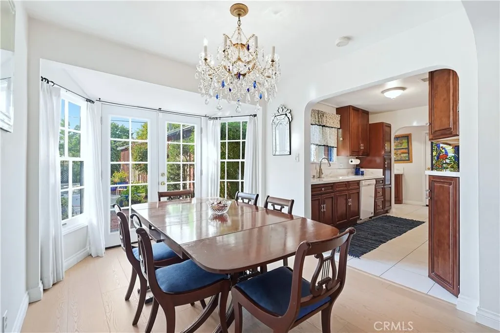 5203 E Abbeyfield Street, Long Beach, California 90815 home-pic-4