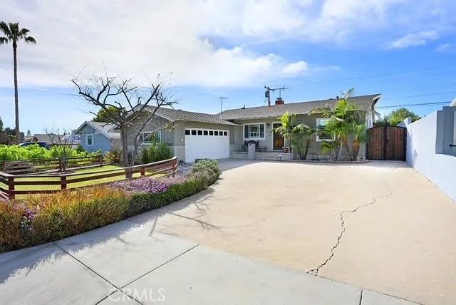 14009 Biola, La Mirada, California 90638 home-pic-2