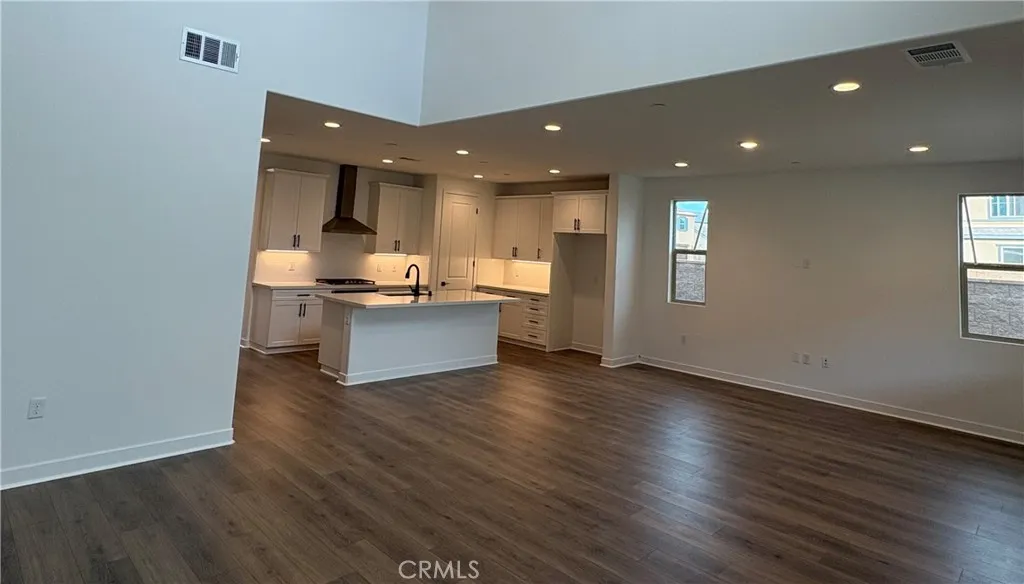 3805 Leafgreen Road, Corona, California 92883 home-pic-2