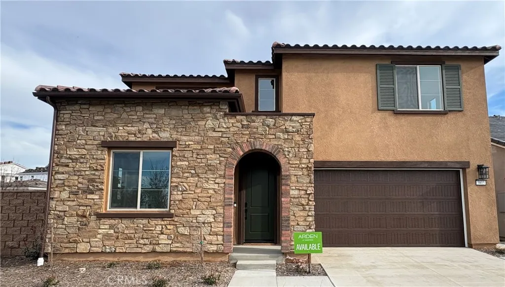 3805 Leafgreen Road, Corona, California 92883 home-pic-1
