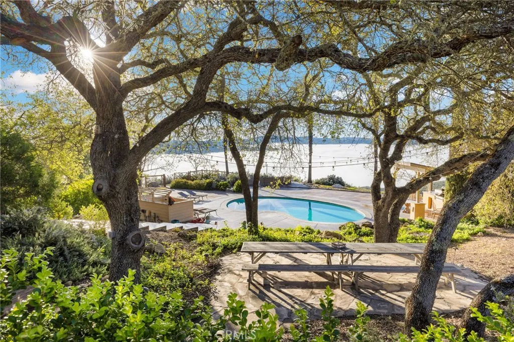 1220 Skylar Lane, Lake Nacimiento, California 93426 home-pic-35