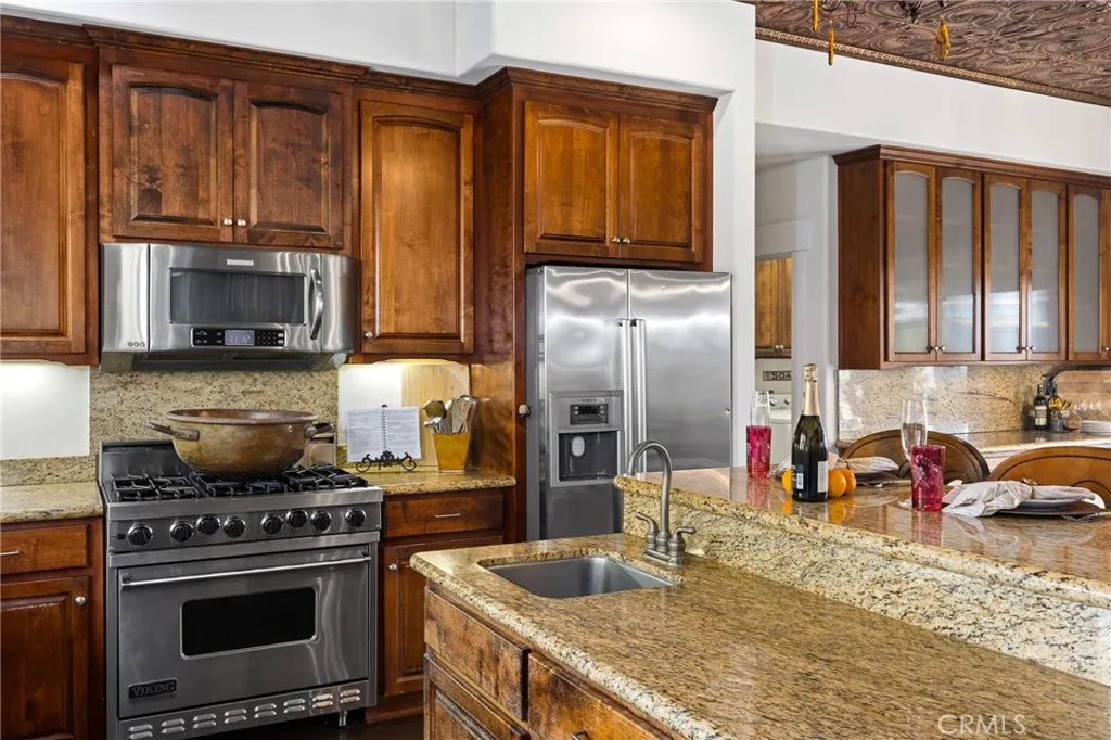 1220 Skylar Lane, Lake Nacimiento, California 93426 home-pic-12