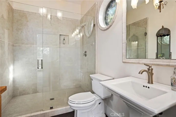 Bathroom 4: Full bath with spacious shower