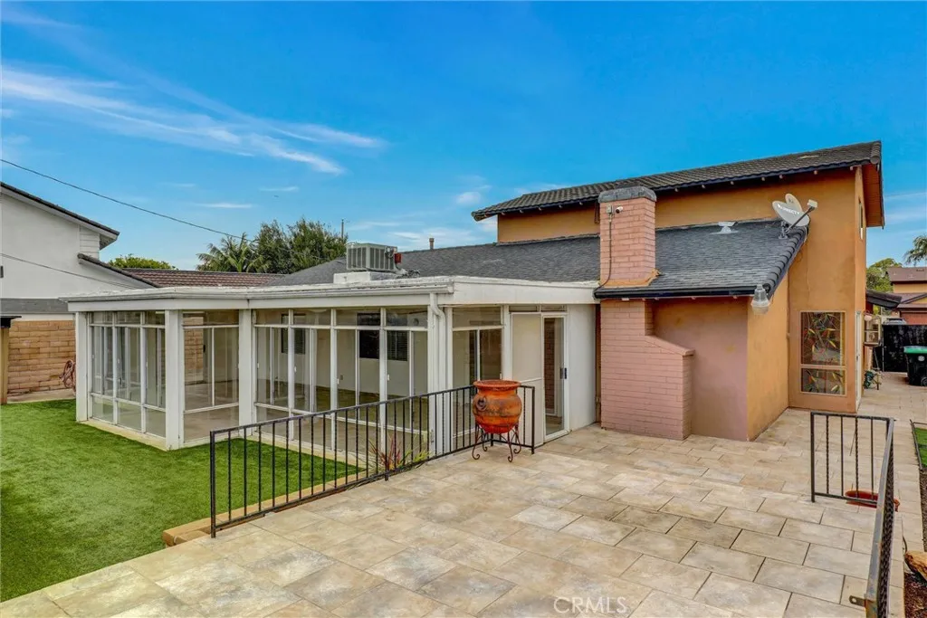 1652 Lance, Tustin, California 92780 home-pic-32
