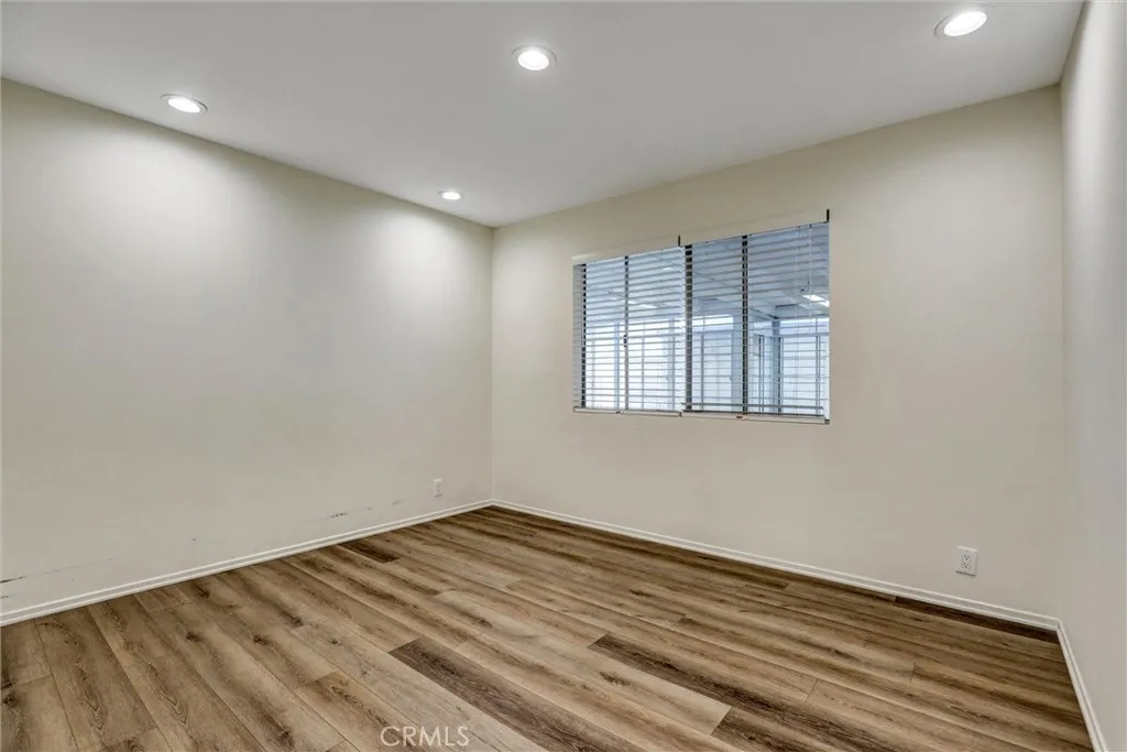 1652 Lance, Tustin, California 92780 home-pic-9