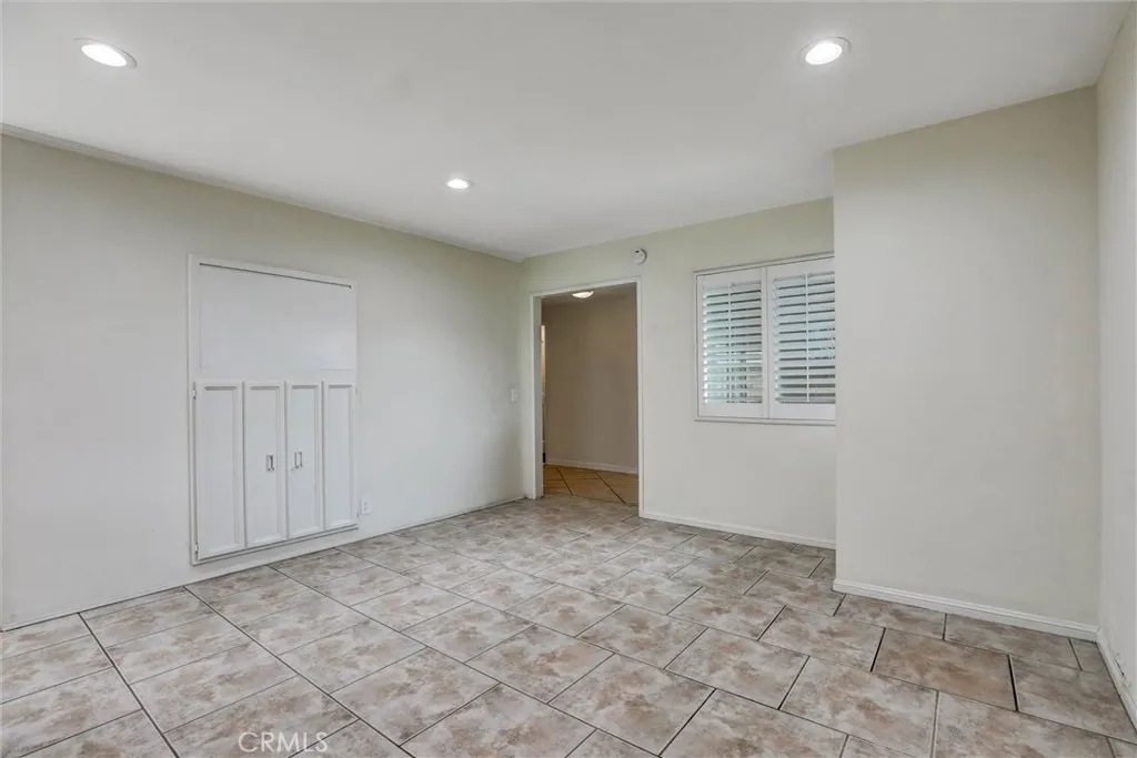 1652 Lance, Tustin, California 92780 home-pic-26