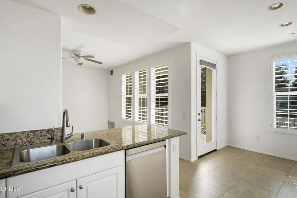 5326 Gillespie Street, Ventura, California 93003 home-pic-18