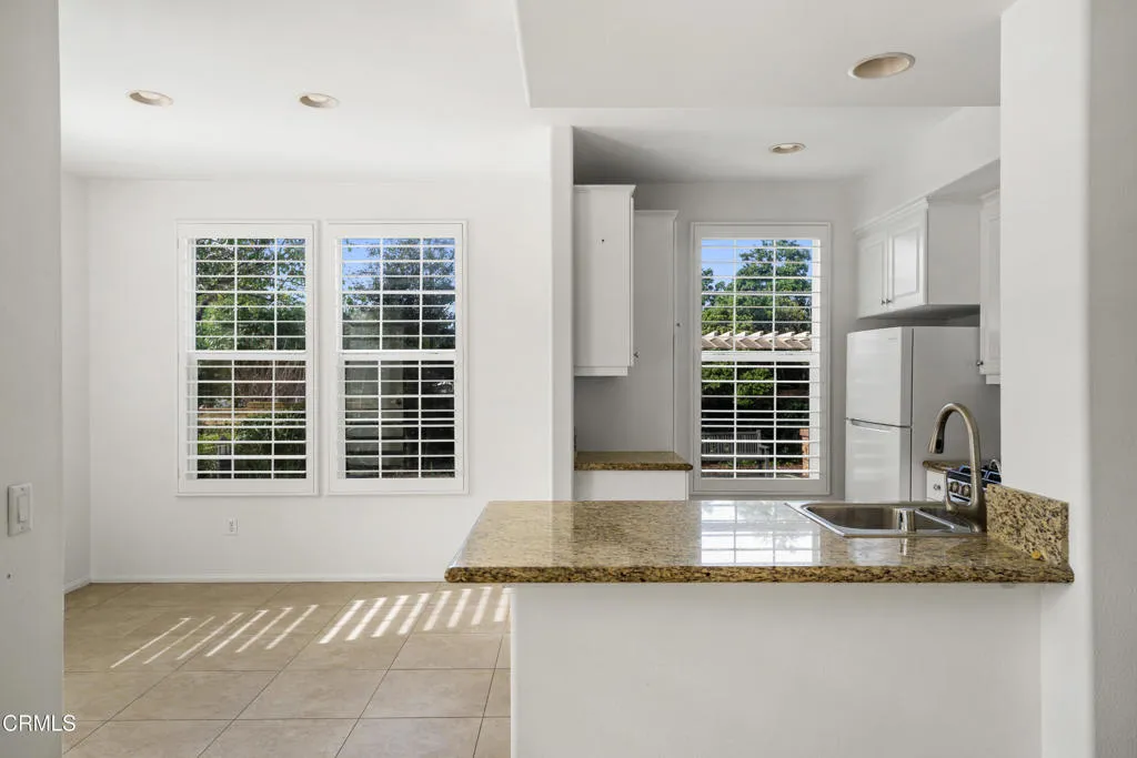 5326 Gillespie Street, Ventura, California 93003 home-pic-12