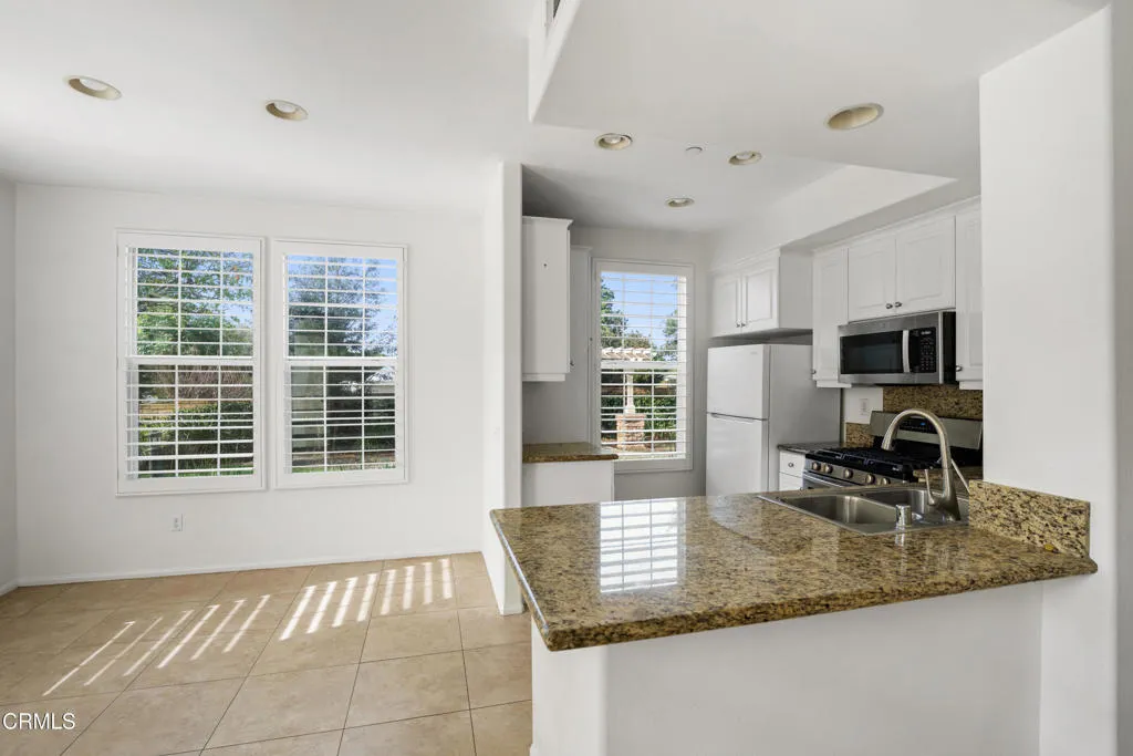 5326 Gillespie Street, Ventura, California 93003 home-pic-14
