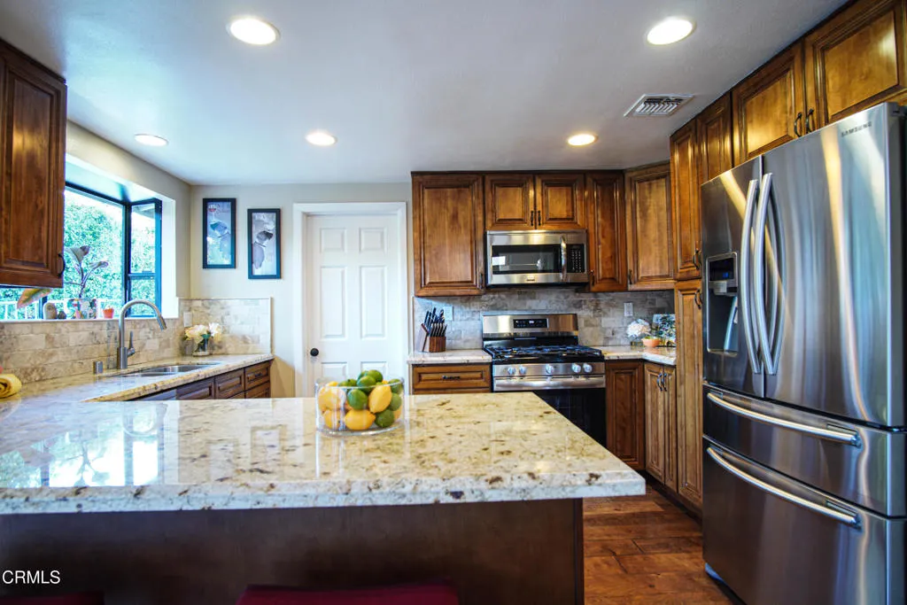 1781 El Monte Drive, Thousand Oaks, California 91362 home-pic-15