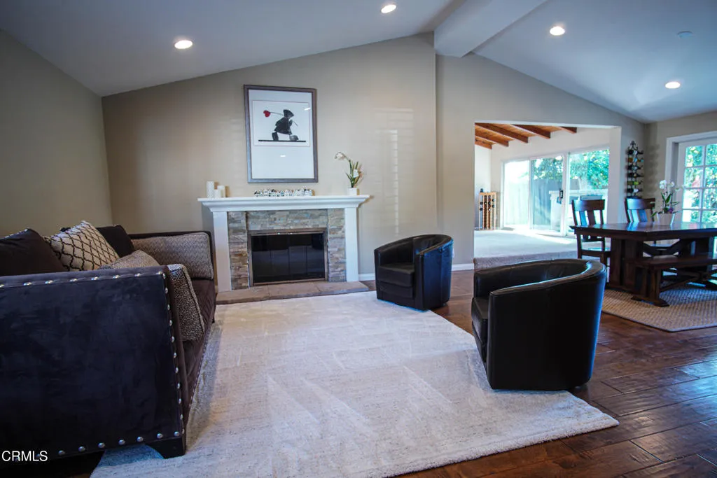1781 El Monte Drive, Thousand Oaks, California 91362 home-pic-11