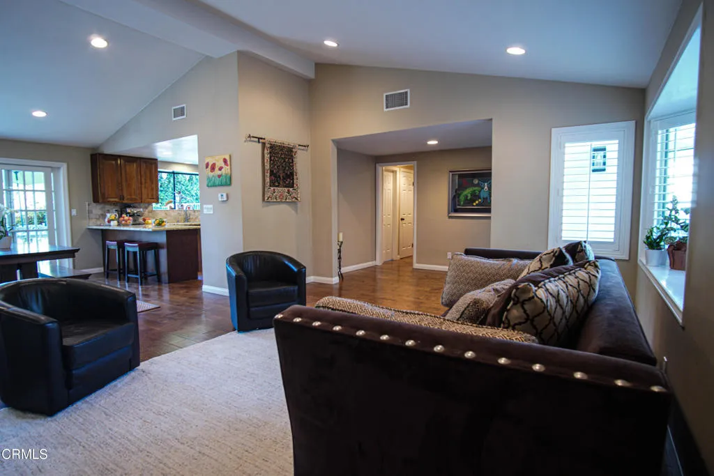 1781 El Monte Drive, Thousand Oaks, California 91362 home-pic-12