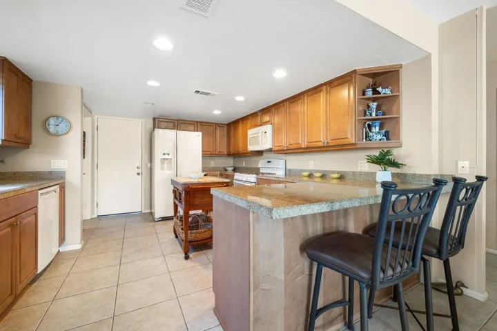 51-web-or-mls-2H8A4216