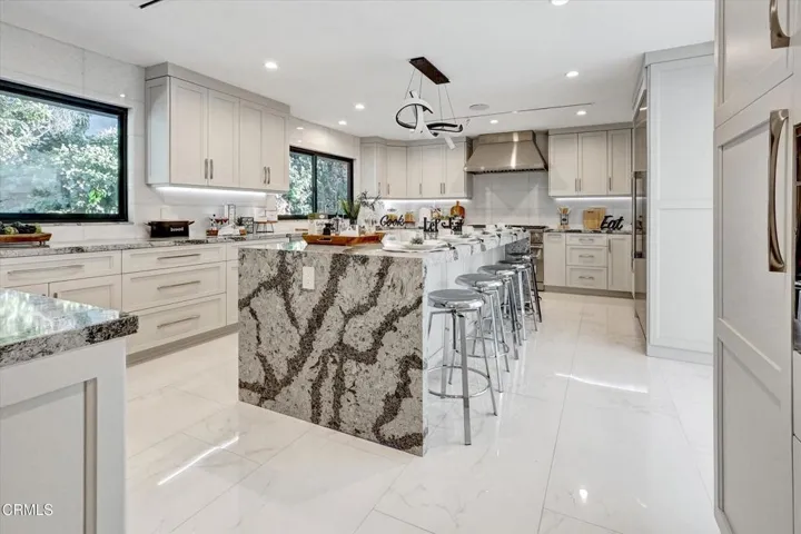 17-4423 Bergamo Drive-17