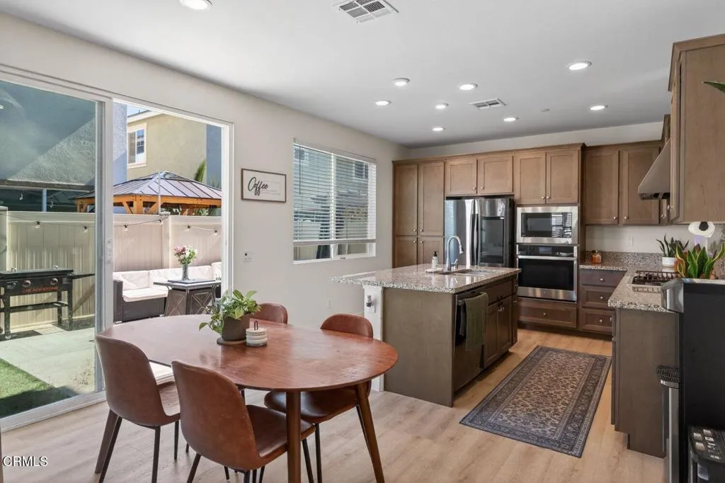 1936 Tangelo Way, Santa Paula, California 93060 home-pic-5